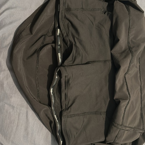 Lulu Lemon Skirt - Picture 6 of 6